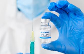 Σαρηγιάννης- ΣΚΑΪ: Έρχεται αύξηση κρουσμάτων – Δημόπουλος: Τι είναι τα πρωτεϊνικά εμβόλια σαν το Novavax