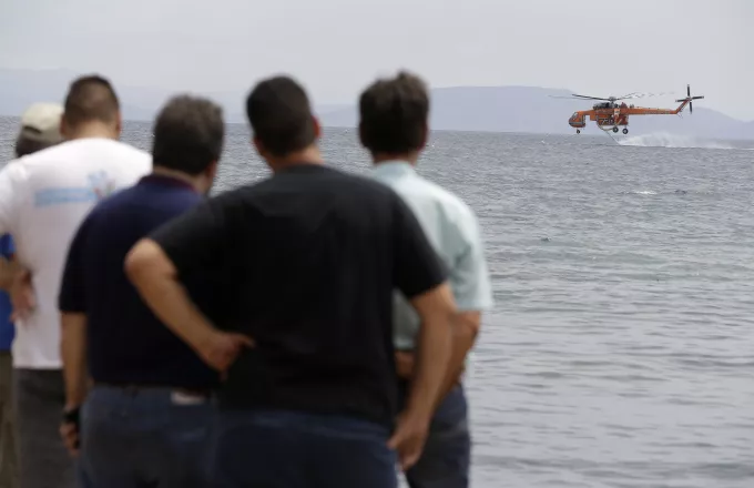 Ελληνική υπηκοότητα για τρεις μετανάστες που έσωσαν ανθρώπους στο Μάτι