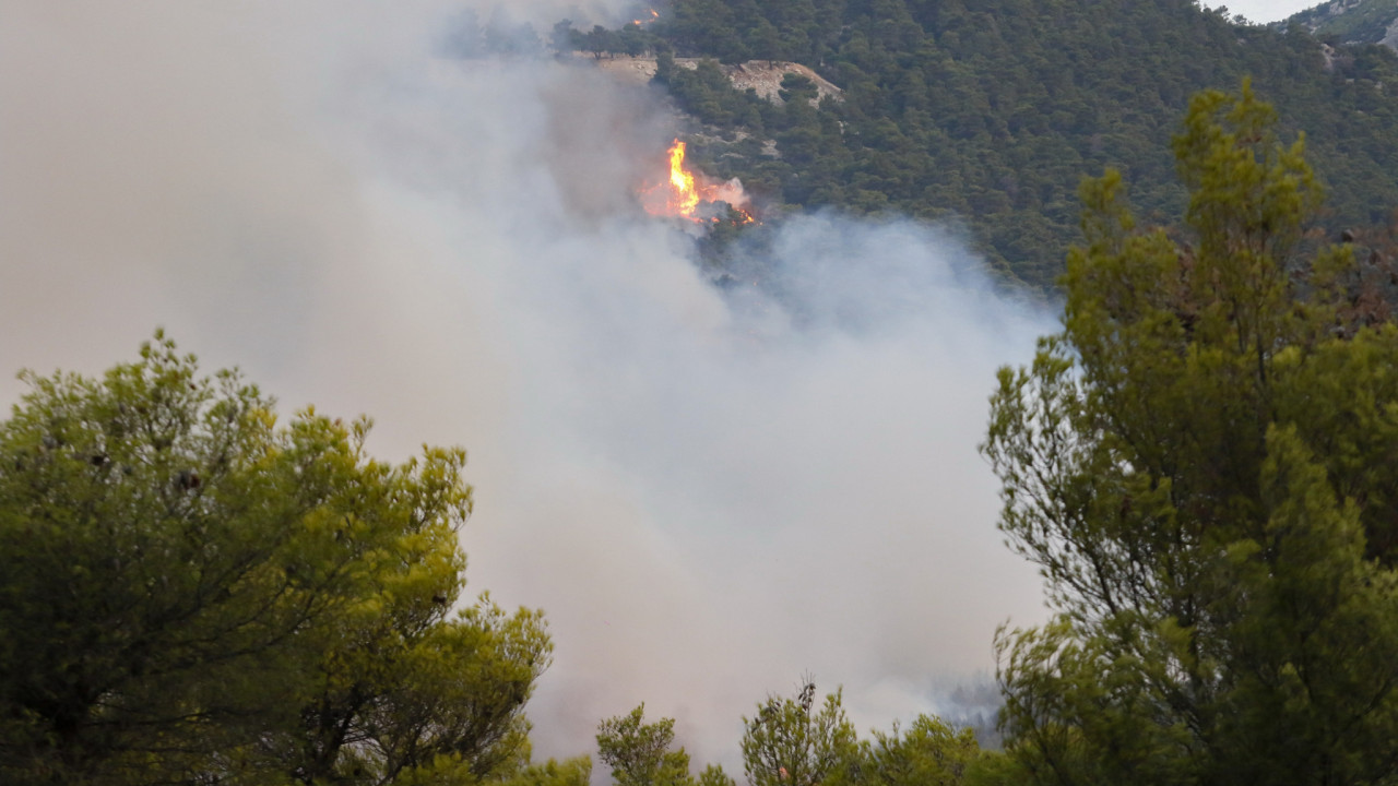 Συναγερμός για φωτιά στο Μοναστηράκι Βόνιτσας