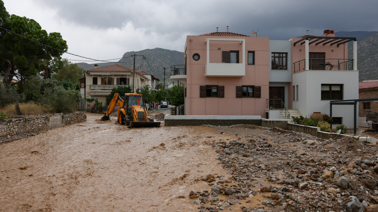 Εκκενώνονται τα χωριά Κανάβια και Σταυρός Ελάτης προς Τρίκαλα λόγω κατολισθήσεων