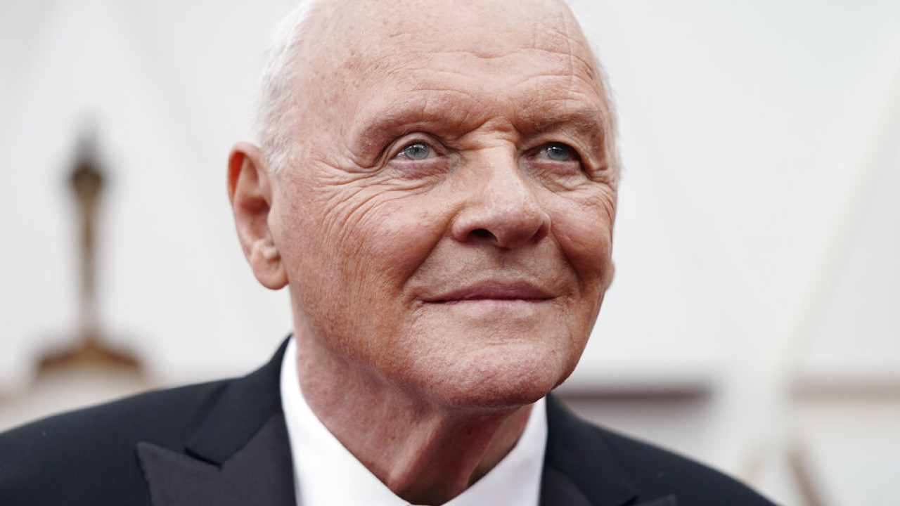 Anthony Hopkins: Αποθεώθηκε παίζοντας πιάνο σε λόμπι ξενοδοχείου – Δείτε Video