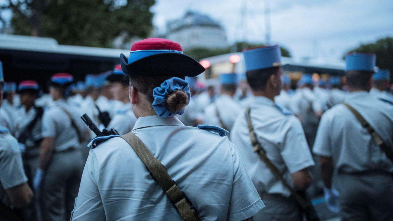 Σκάνδαλο σεξουαλικών επιθέσεων στις γαλλικές ένοπλες δυνάμεις – Ξεκίνησε έρευνα