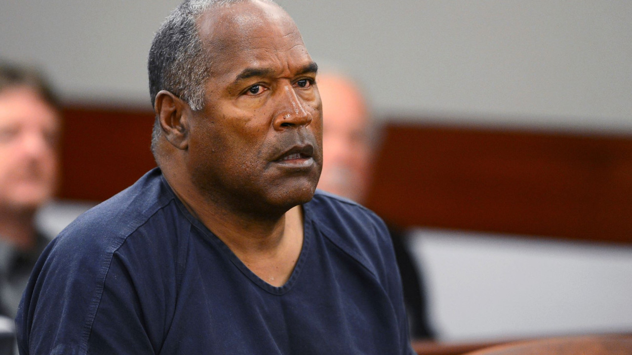 Πέθανε ο  OJ Simpson, ο πρώην παίκτης του NFL που είχε κατηγορηθεί για τη δολοφονία της πρώην συζύγου του και του εραστής της