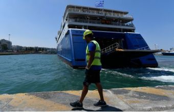 Πειραιάς: Αυξημένη κίνηση στο λιμάνι - Χθες αναχώρησαν 14.454 επιβάτες