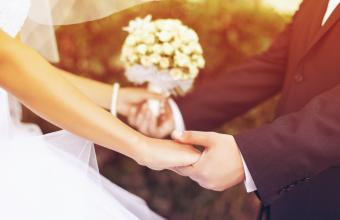Θεσσαλονίκη: Κρούσματα κορωνοϊού μετά από πολυπληθές γλέντι γάμου