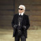 «Becoming Karl Lagerfeld»: Τον Ιούνιο η πρεμιέρα της βιογραφικής σειράς 